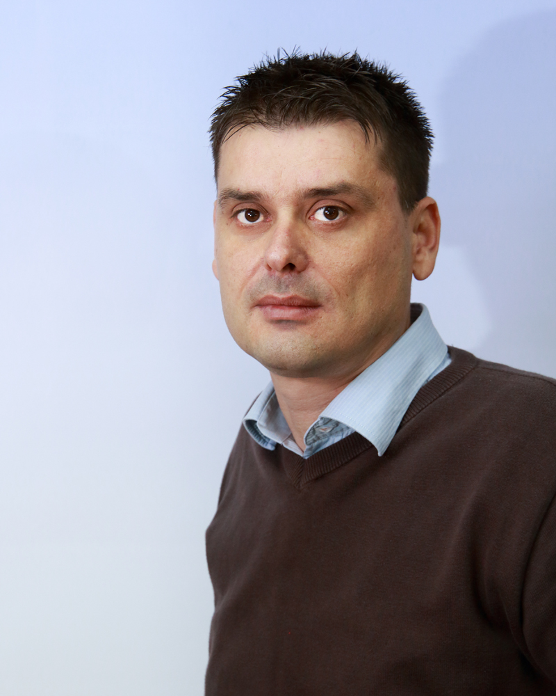 Dr Aleksandar Radivojević